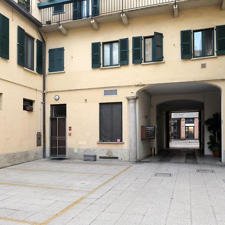 Comecasa Flowery Terraced Apartment ミラノ エクステリア 写真