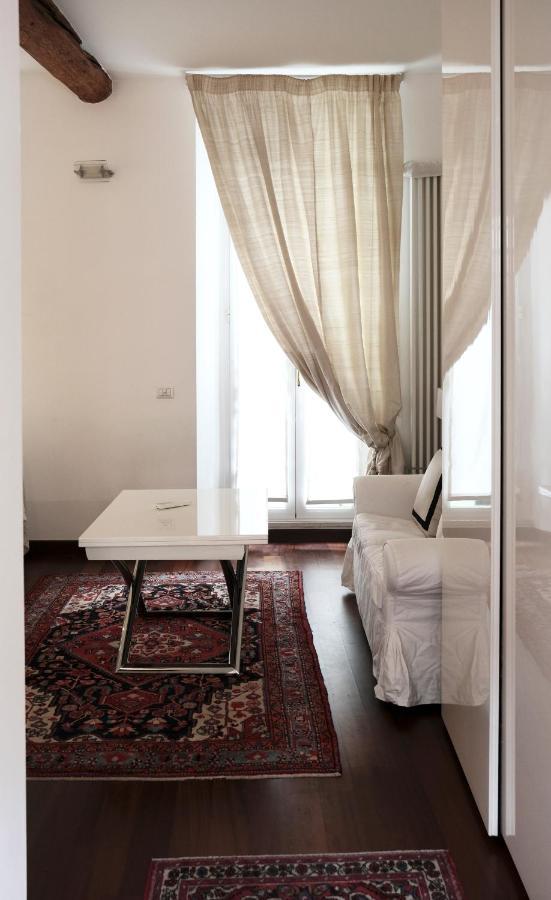 Comecasa Flowery Terraced Apartment ミラノ エクステリア 写真